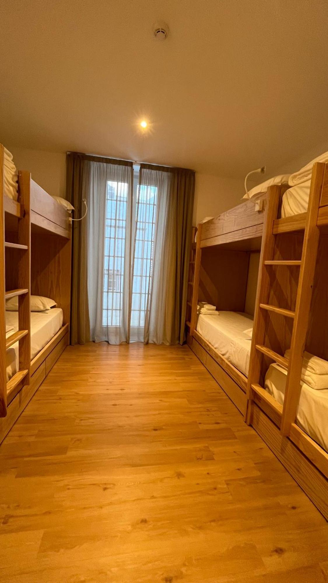 Matriz 55, Hostel & Suites Ponta Delgada Kültér fotó